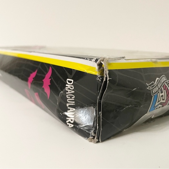 Monster High Draculaura Doll Damaged Box - Picture 15 of 16